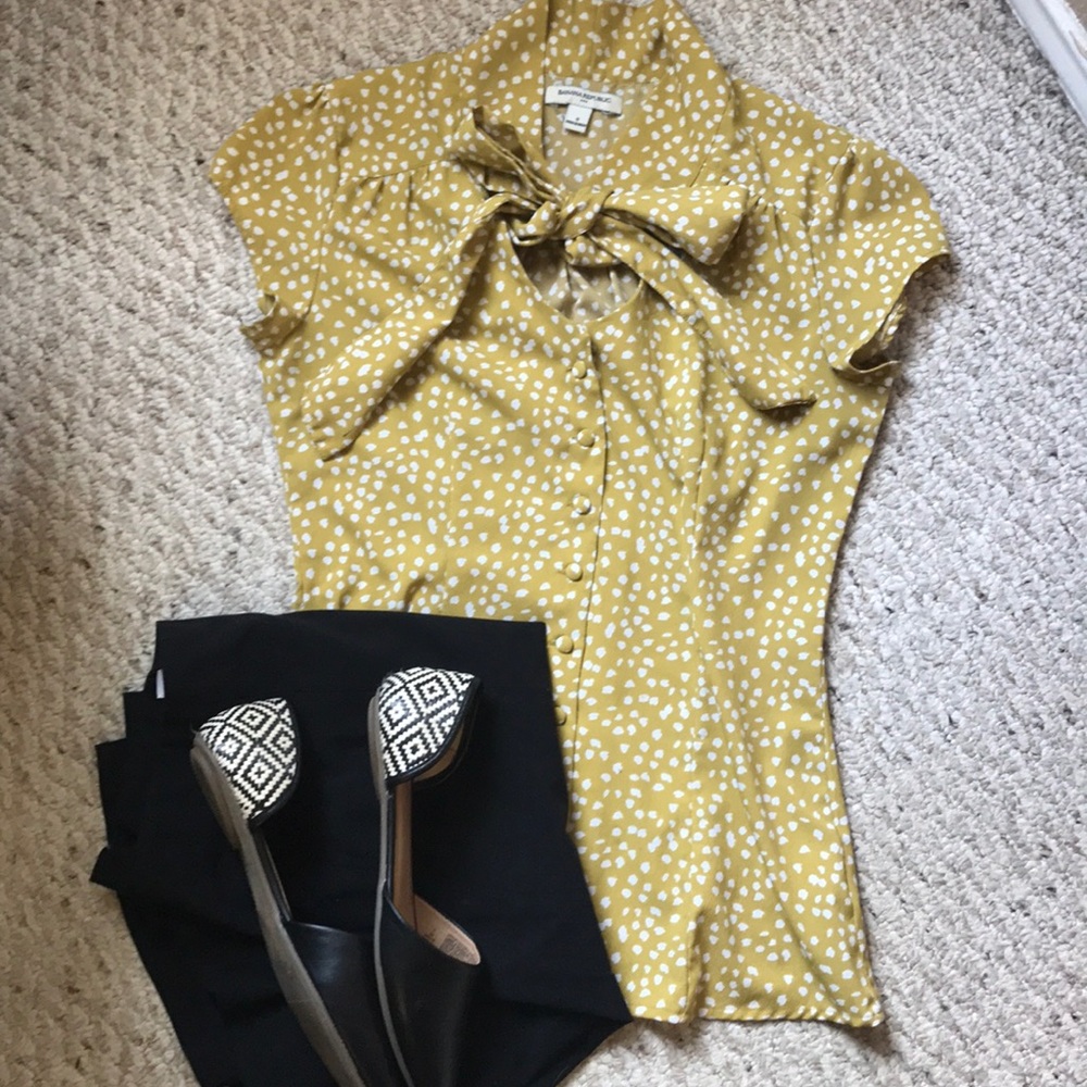Banana Republic Bow Button-Up Top