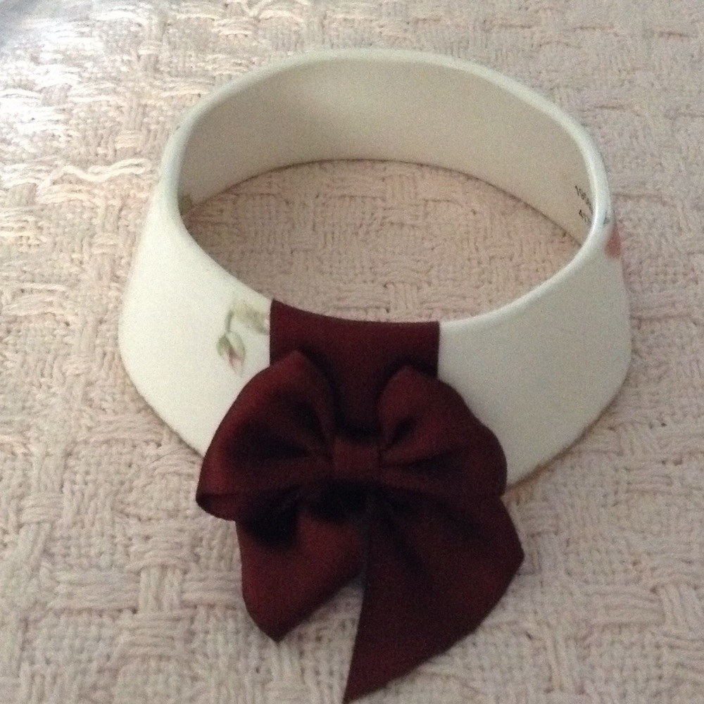 China Teacup Bracelet from Anthropologie