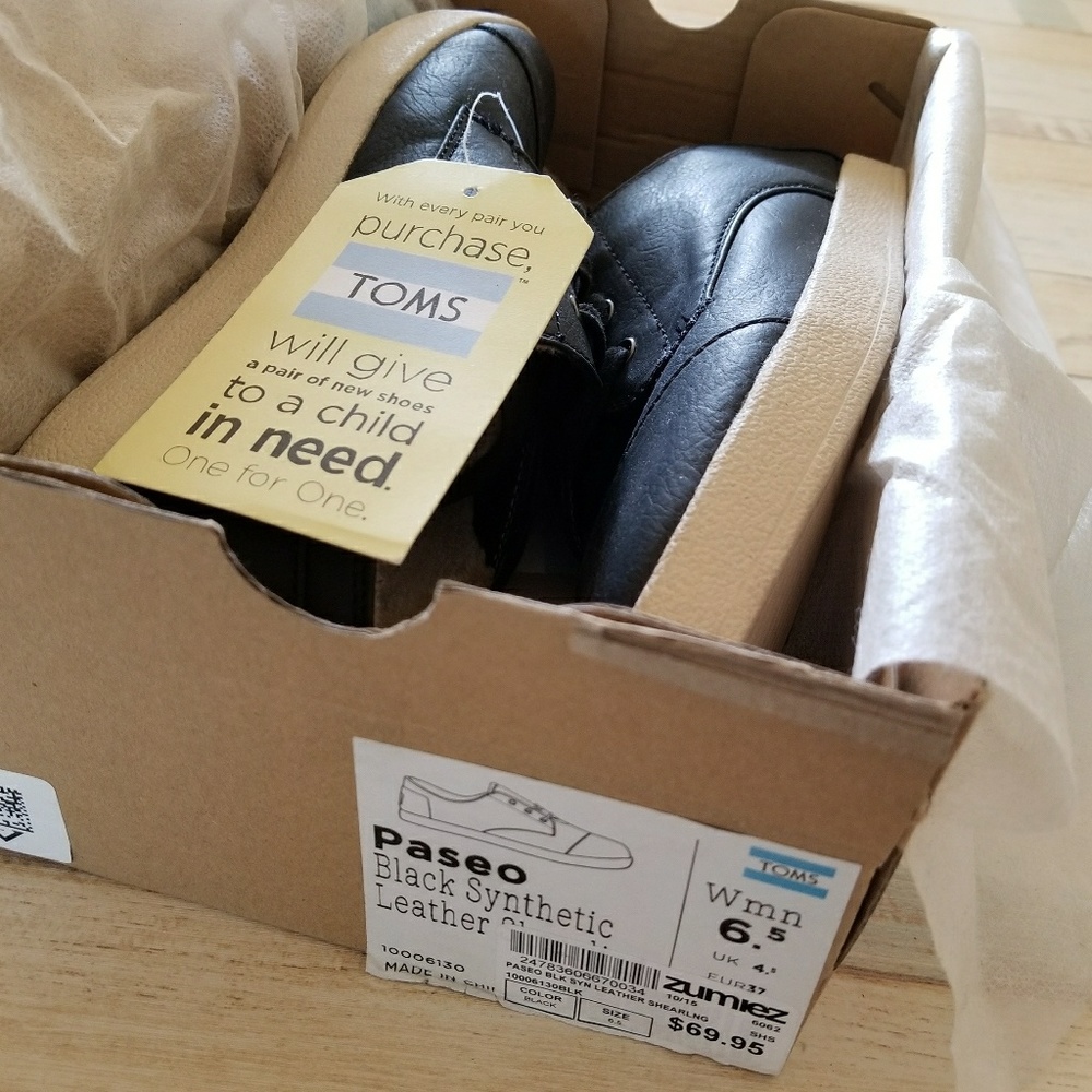Toms shoes