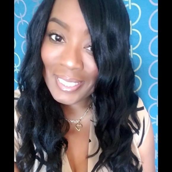Curly Wavy Wig 20 inches #1b main image 5