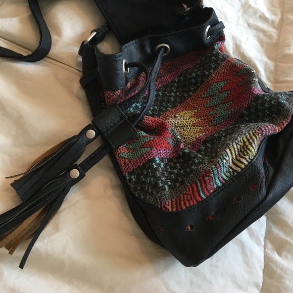 Billabong Aztec drawstring mini bag purse - Picture 3 of 7
