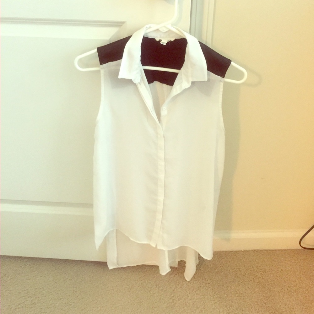 Urban outfitters sleeveless blouse