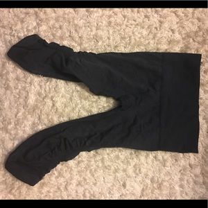 Navy, cropped Lululemon Leggings