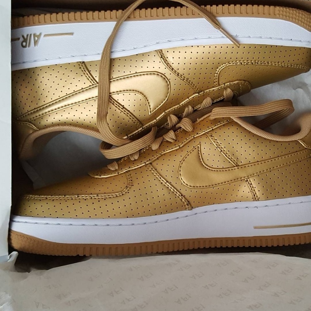 Nike Air Force 1