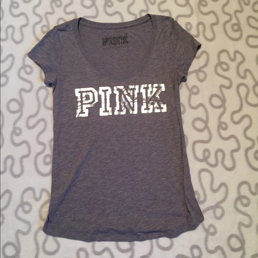 VS Pink Comfy Graphic Tee