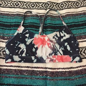 Cute Old Navy Coral/Navy Floral sports bra Sz L