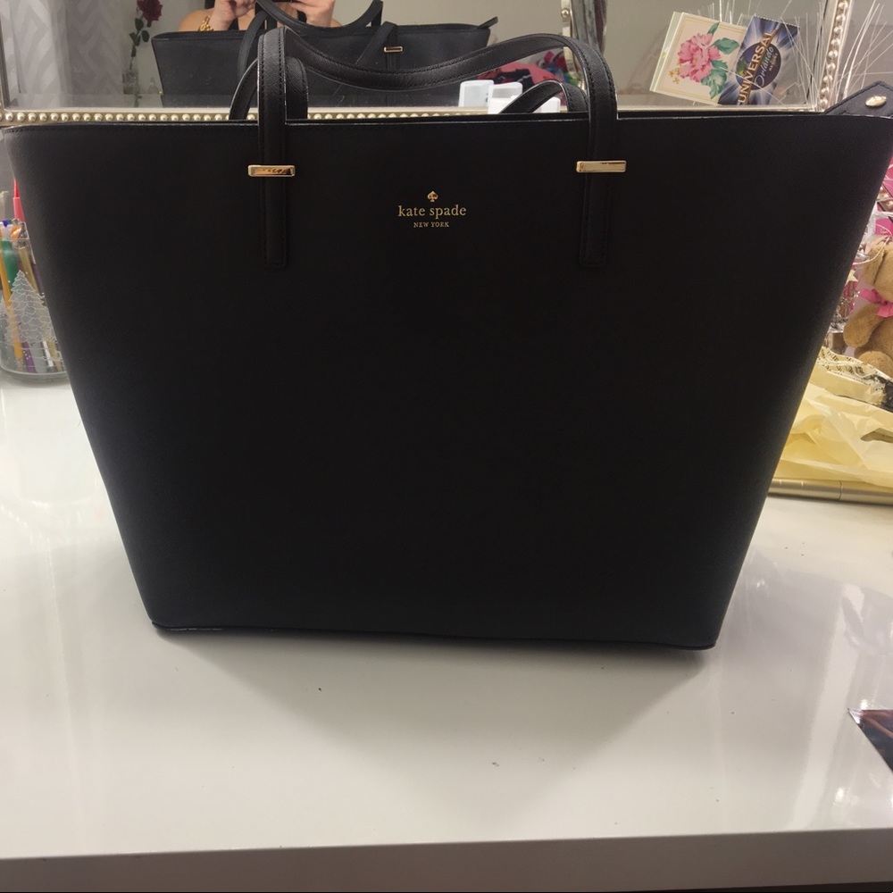 Kate spade Cedar street Medium Harmony bag !!