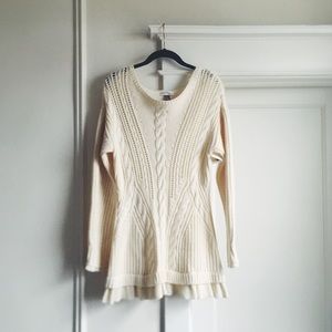 Olivia Palermo sweater