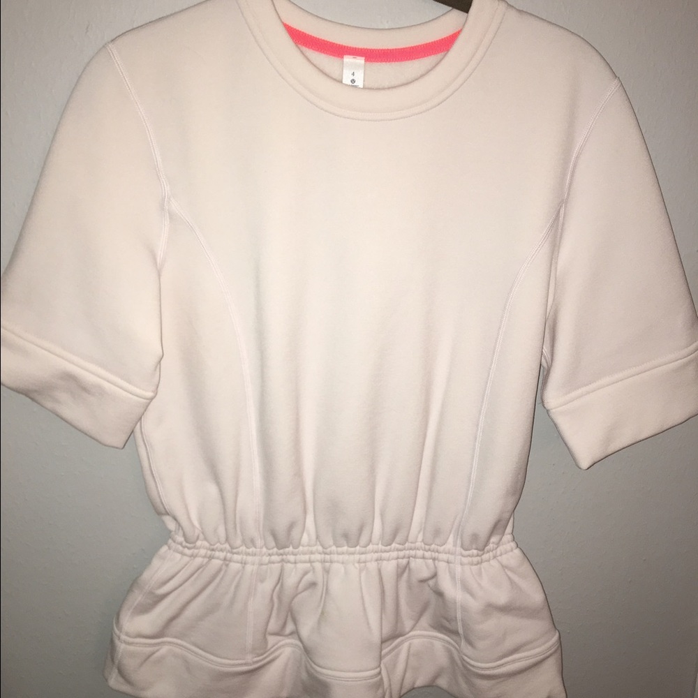 Lululemon peplum shirt size 4