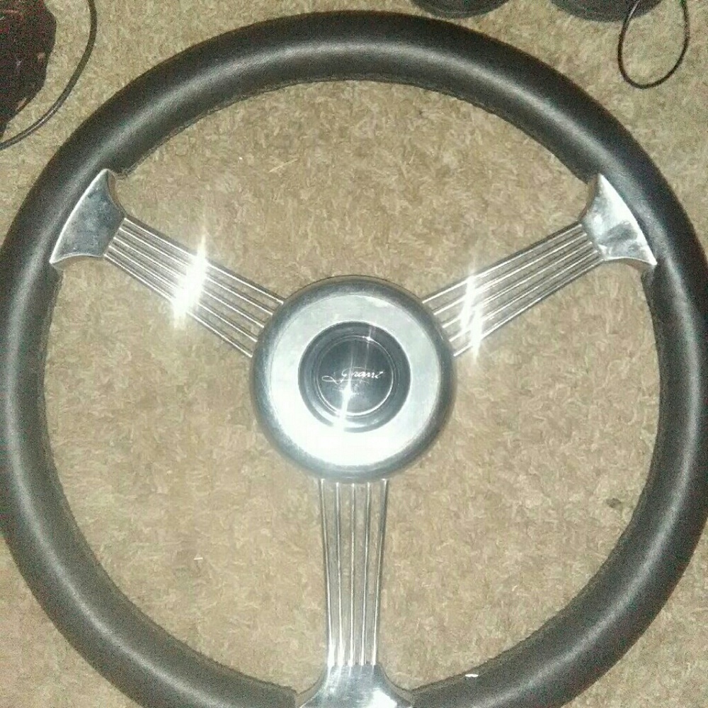 *New* Grant Banjo Steering Wheel (Discontinued)