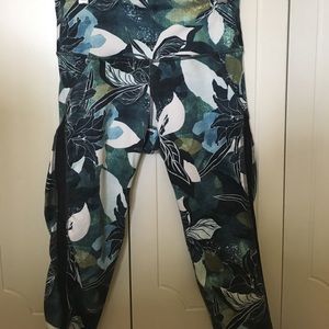 Athleta 7/8 length leggings