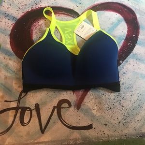 NWT VSX Sports Bra 32 DD