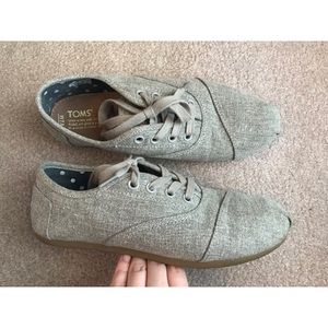 Tom's Grey lace up shoes
