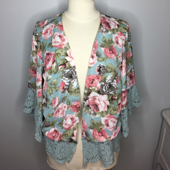 Esley Tops - Esley Blue Floral Kimono