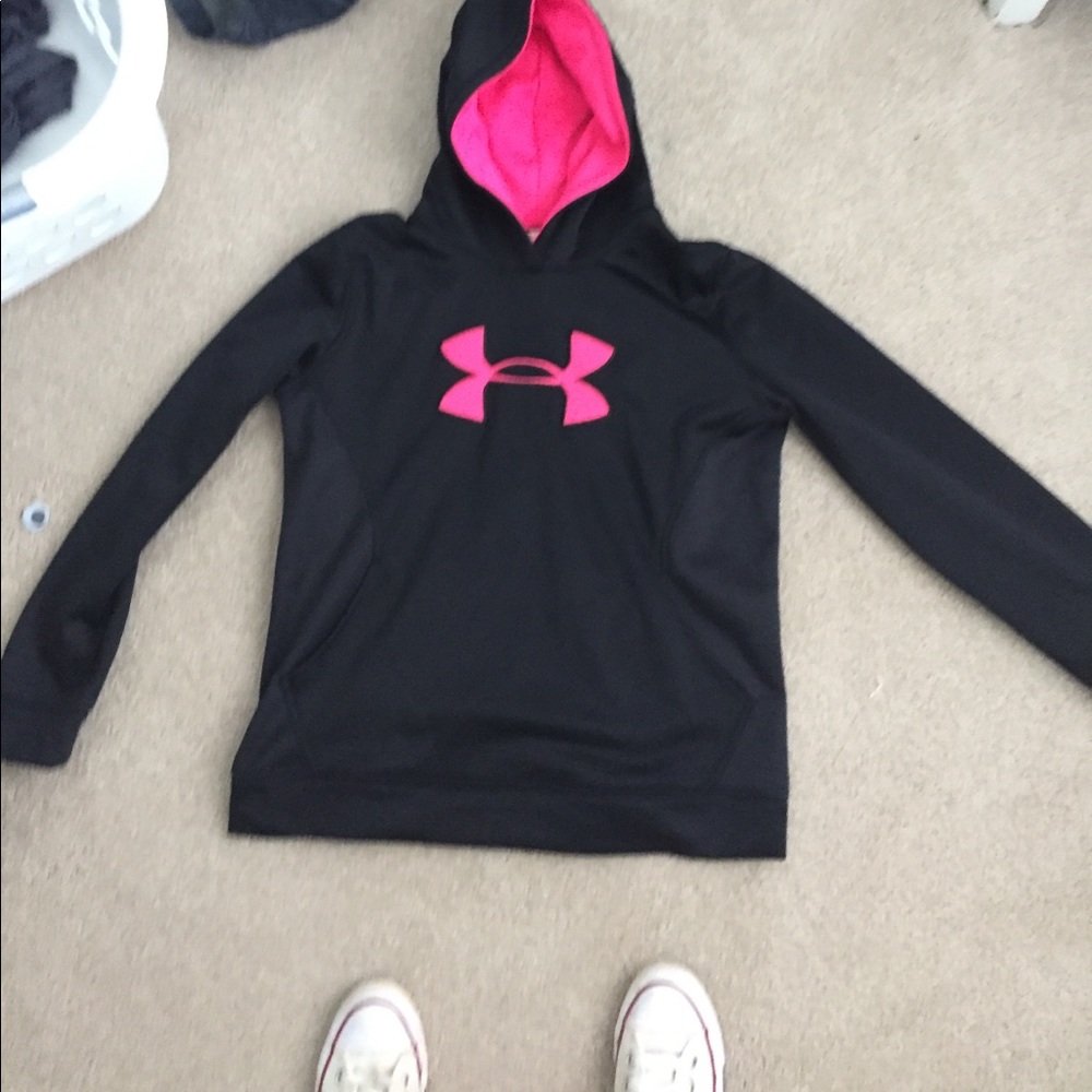 Under armour sweatshirt