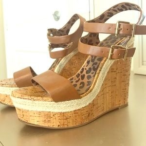 Jessica Simpson Wedge