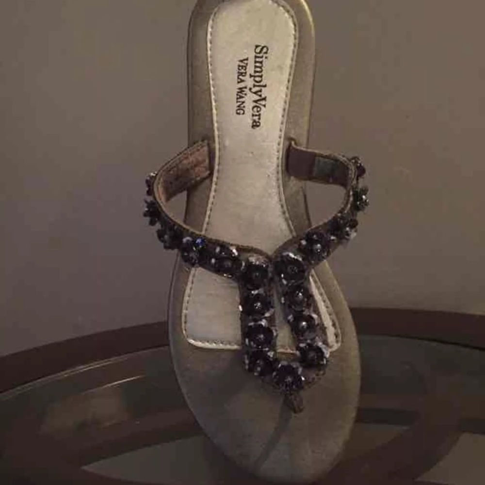 ✨ Simply Vera Vera Wang sandals size 6.5 ✨