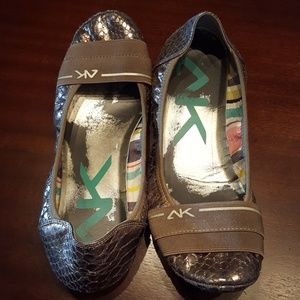 Anne Klein ballet flats