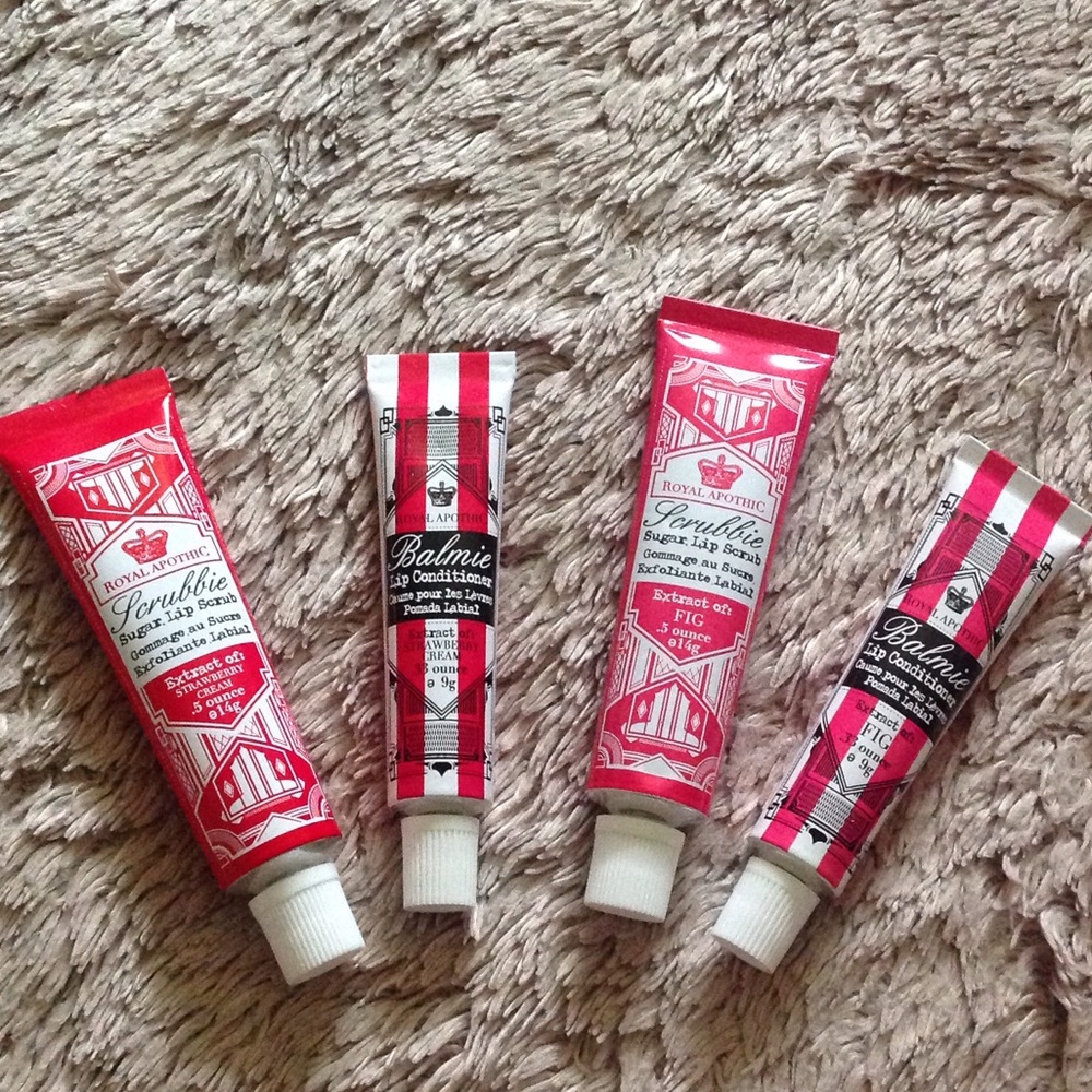 Amazing lip balm & lip scrub by Royal Apothhic NEW