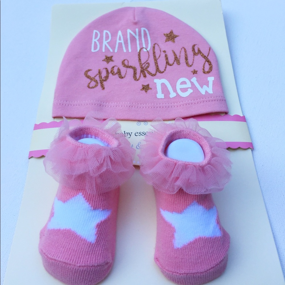 New "Brand Sparkling New" 🐣 Hat & Socks Set - Picture 1 of 4