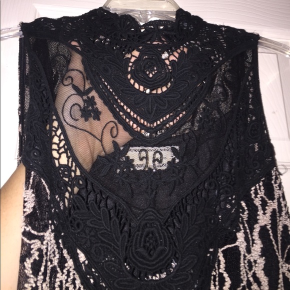 Black and Tan dress - Picture 2 of 4