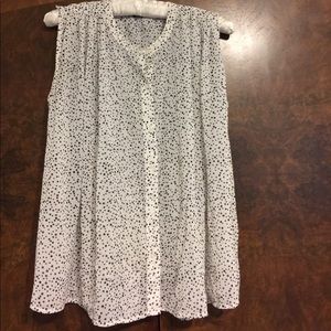 Sleeveless top polka dot black white small
