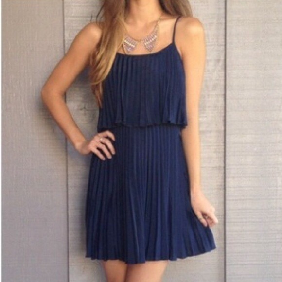 Forever 21 Dresses & Skirts - 🔥Final Sale🔥 Forever 21 Pleated Popover Dress