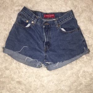 Levi jean shorts