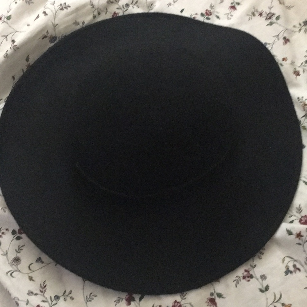 Big Black Floppy Fall Hats Bundle - Picture 4 of 5