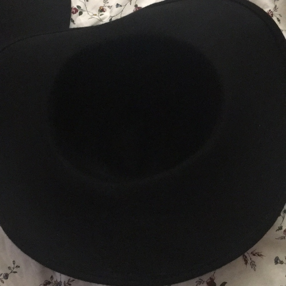 Big Black Floppy Fall Hats Bundle - Picture 5 of 5