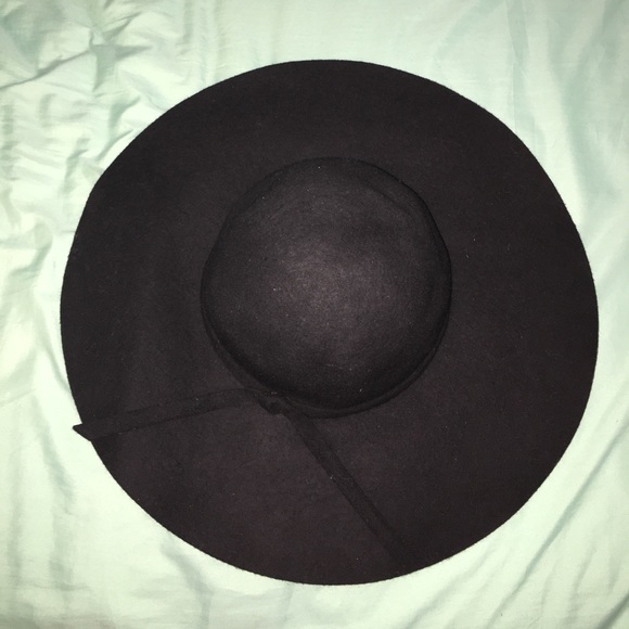 Accessories - Big Black Floppy Fall Hats Bundle