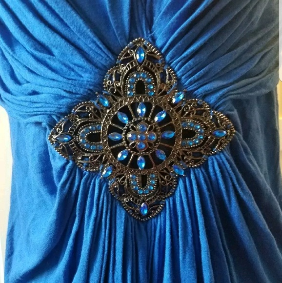 Top - Picture 2 of 3