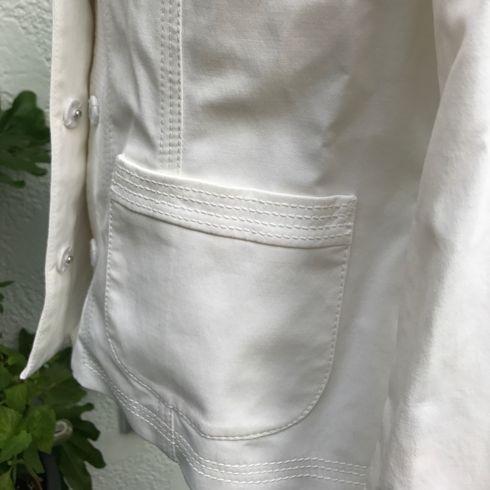 Jacket - Picture 4 of 10