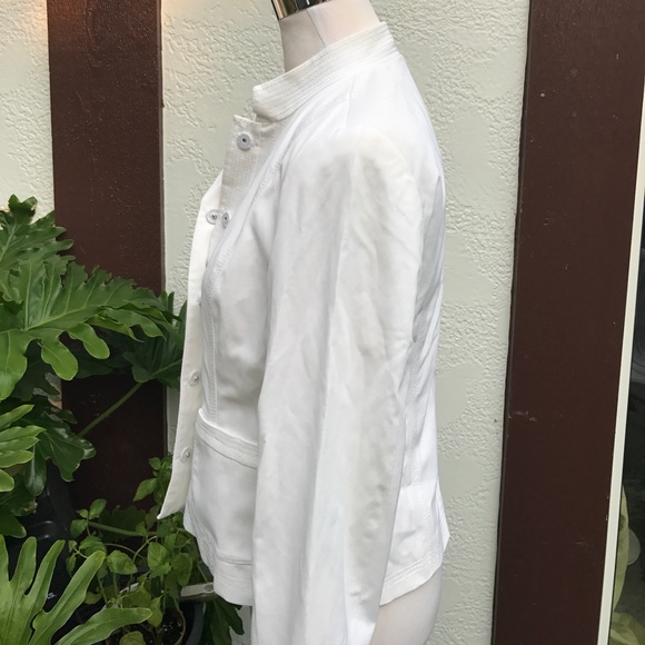 Jacket - Picture 3 of 10