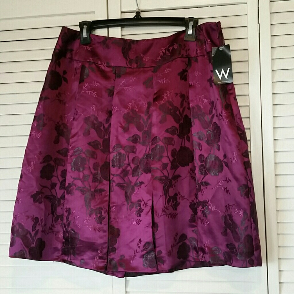 Pleated floral skirt