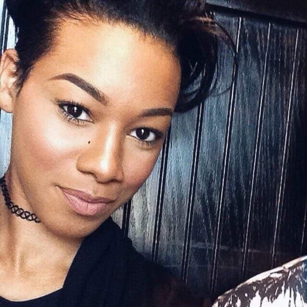 Meet your Posher, Sade