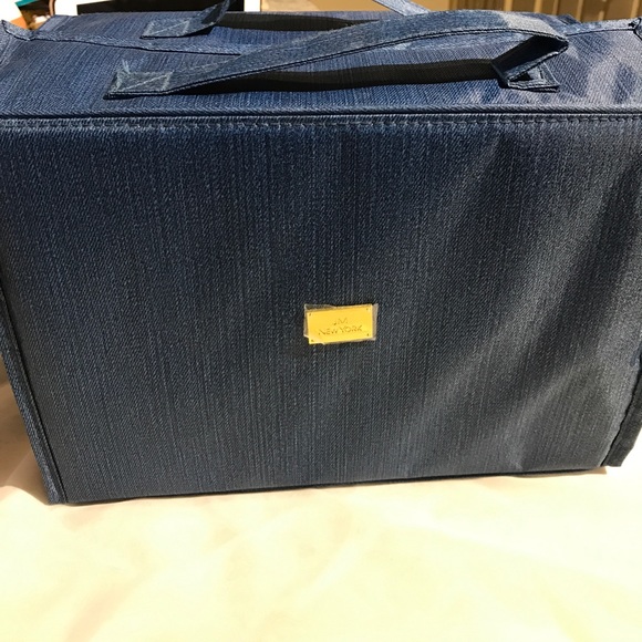 Large make up bag - Picture 1 of 4