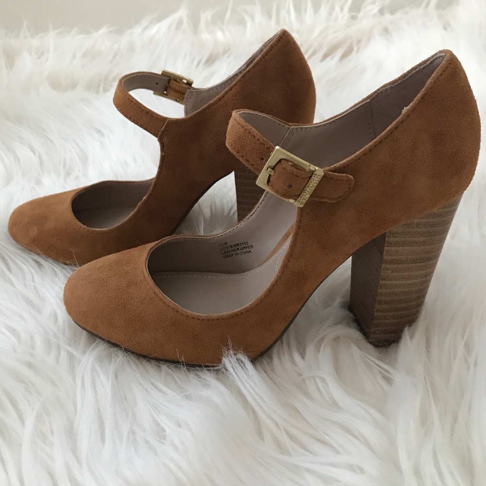 Suede pumps