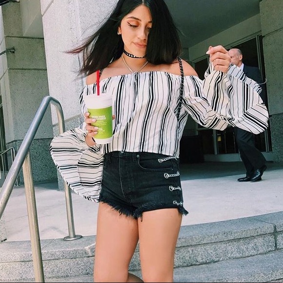 NWT Carmar black chain shorts - Picture 3 of 8