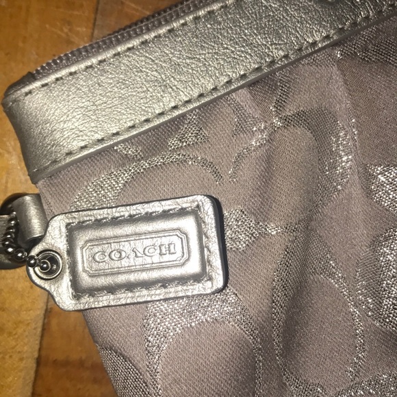 Authentic Coach Clutch - Picture 2 of 4