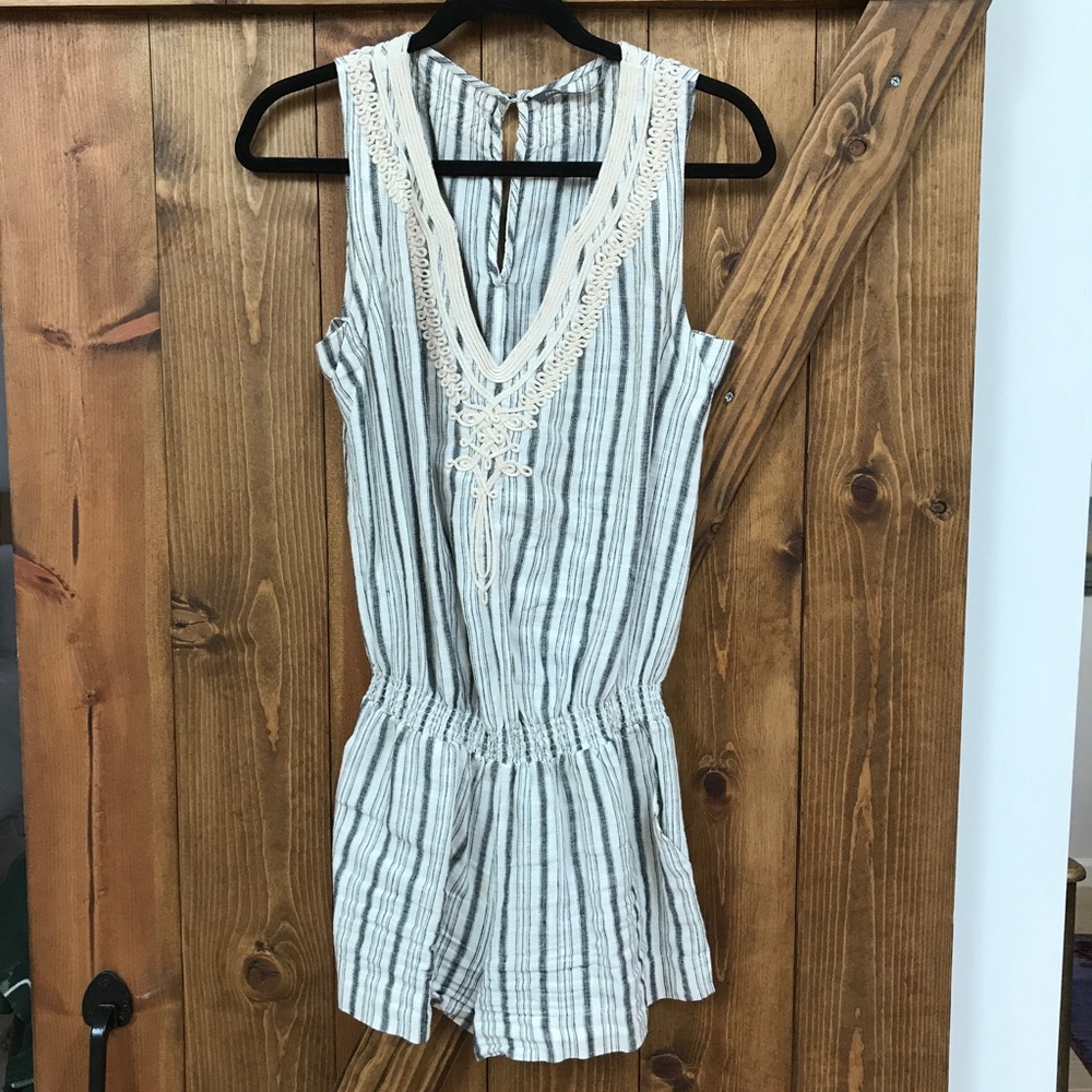 Twelfth Street by Cynthia Vincent romper - Small