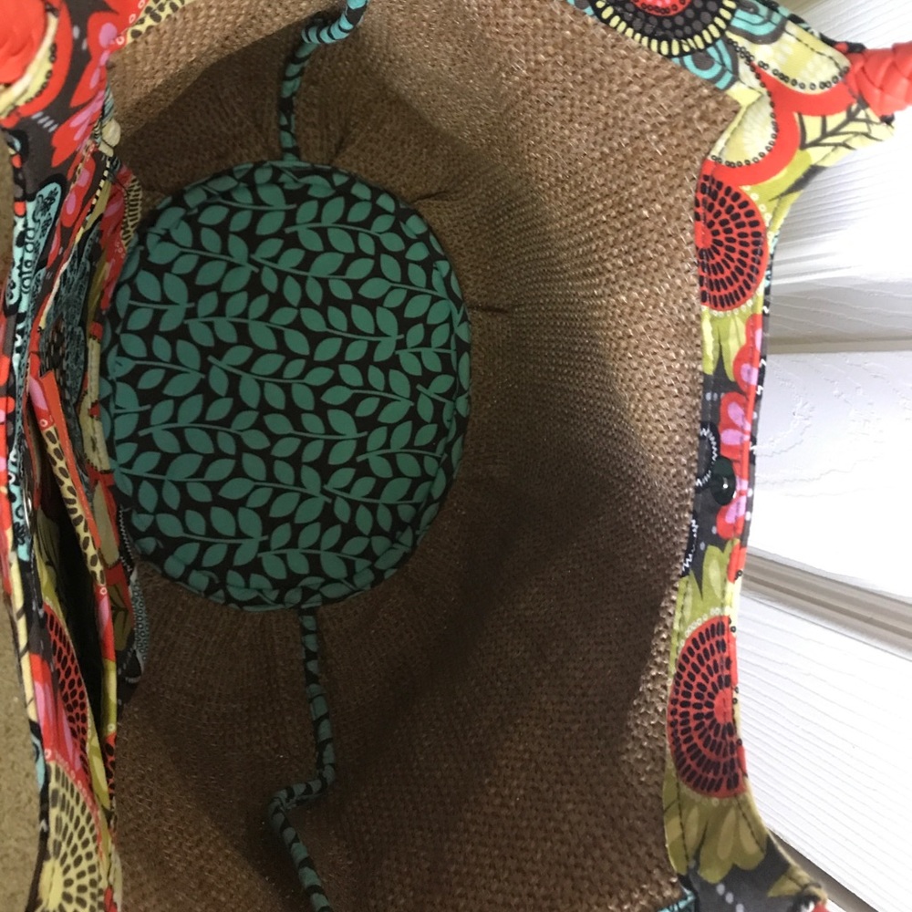 Vera Bradley straw Bucket tote "Flower Shower" - Picture 4 of 5