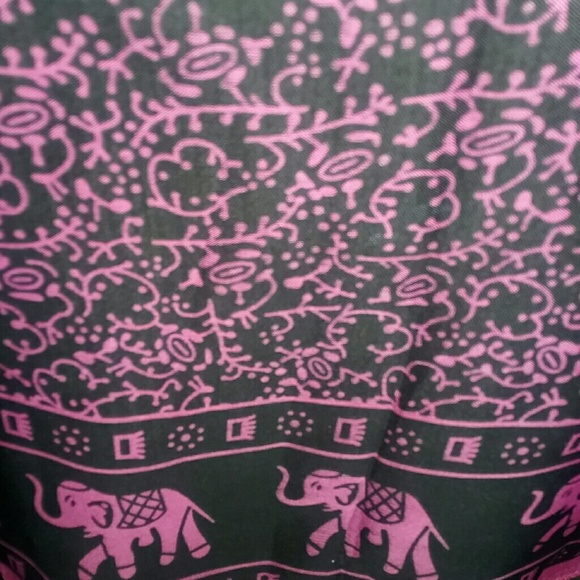 Beautiful Black with Hot Rose Elephant Design - Picture 5 of 7