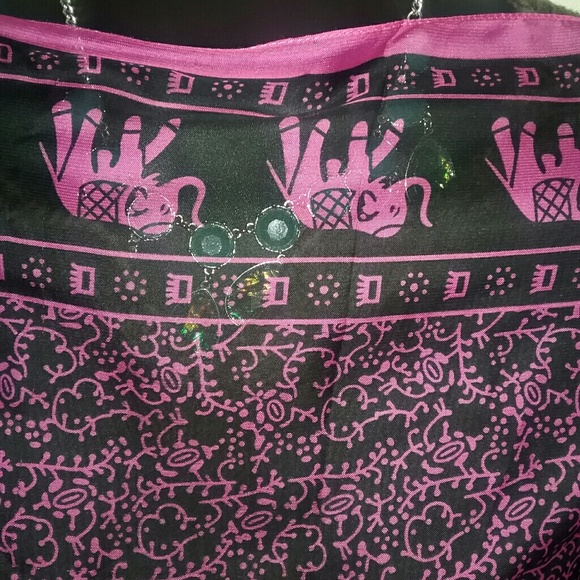 Beautiful Black with Hot Rose Elephant Design - Picture 6 of 7