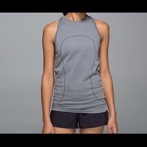 swiftly tech tank high neck sz 6 bordeau