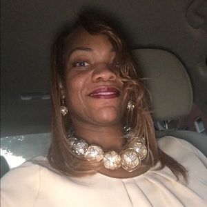 Meet your Posher, Ladonna