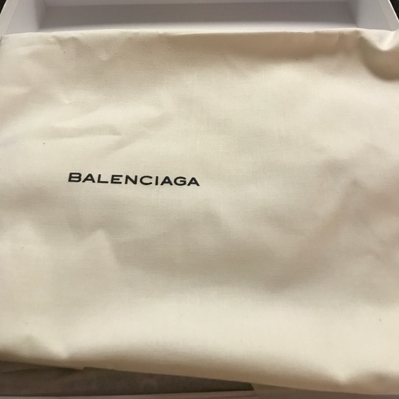Balenciaga sneakers. - Picture 4 of 6