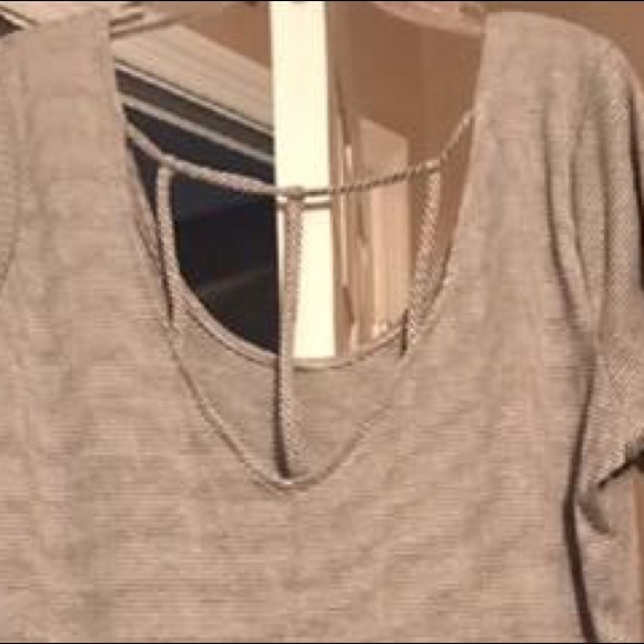 Open Back Top - Picture 2 of 2