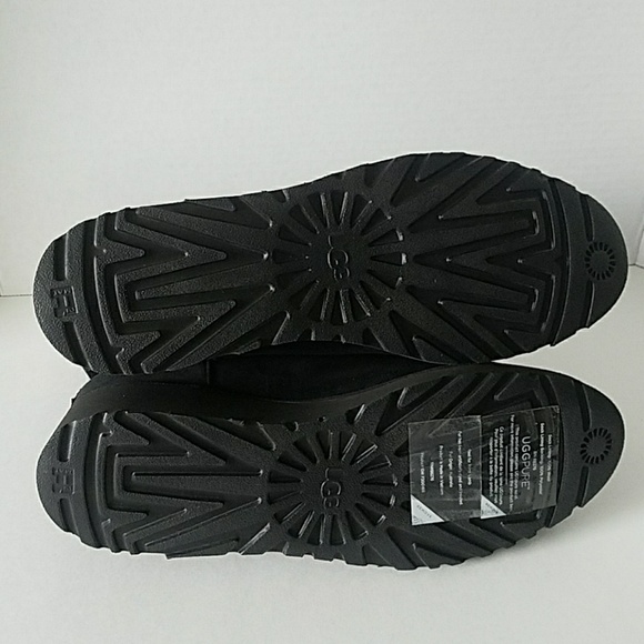 UGG KRISTIN BLACK SUEDE WEDGE BOOTS BOOTIES - Picture 6 of 6