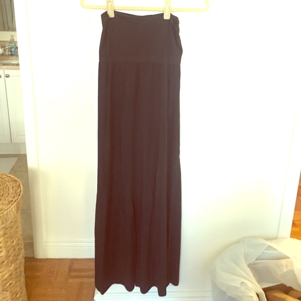 Splendid black strapless dress